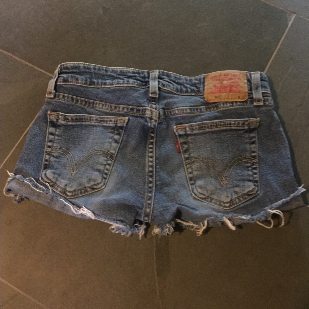Vintage low rise Levi’s shorts